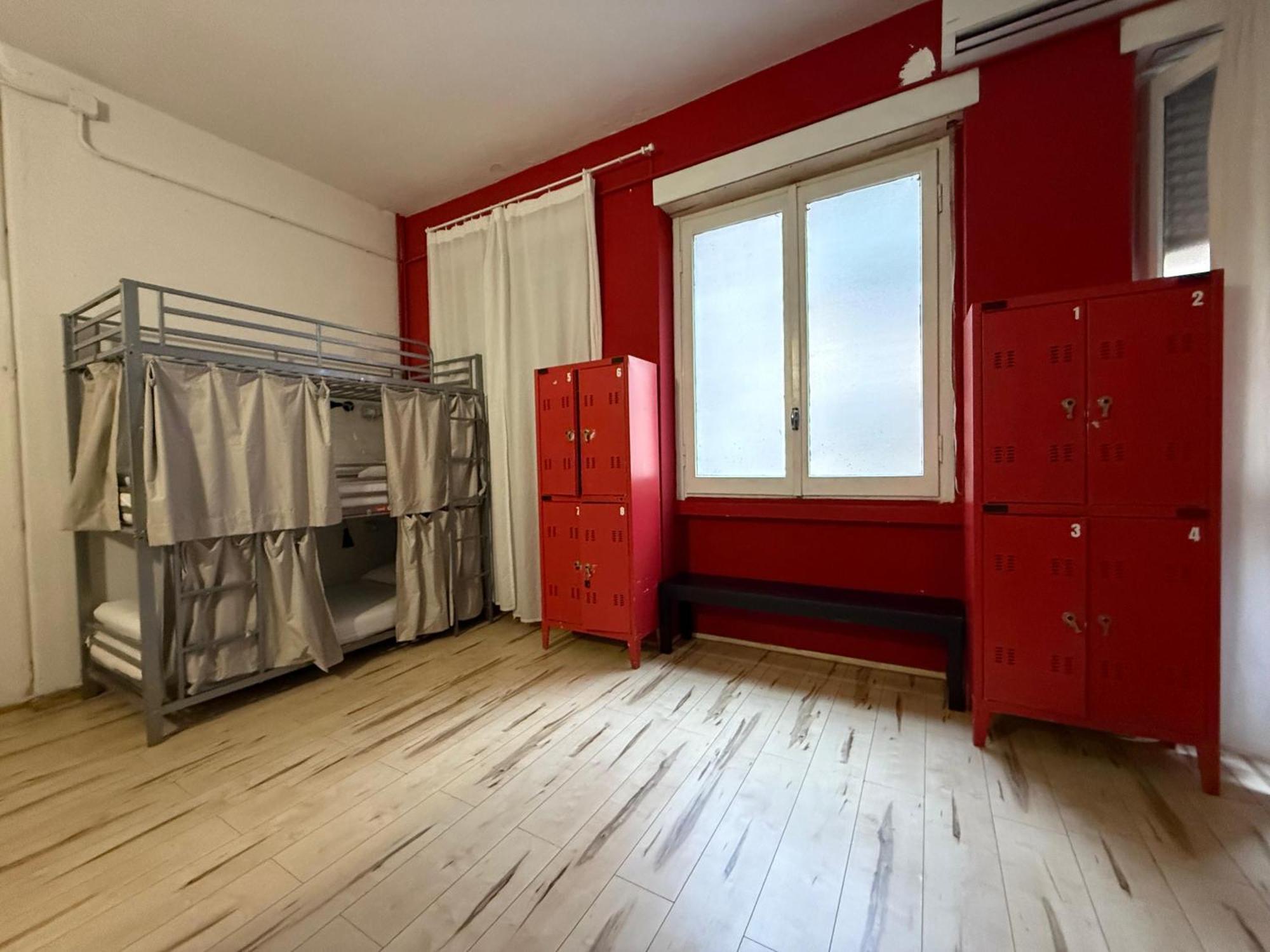 Bed in 8-Bed Mixed Dormitory Room,1743230466:JPEG