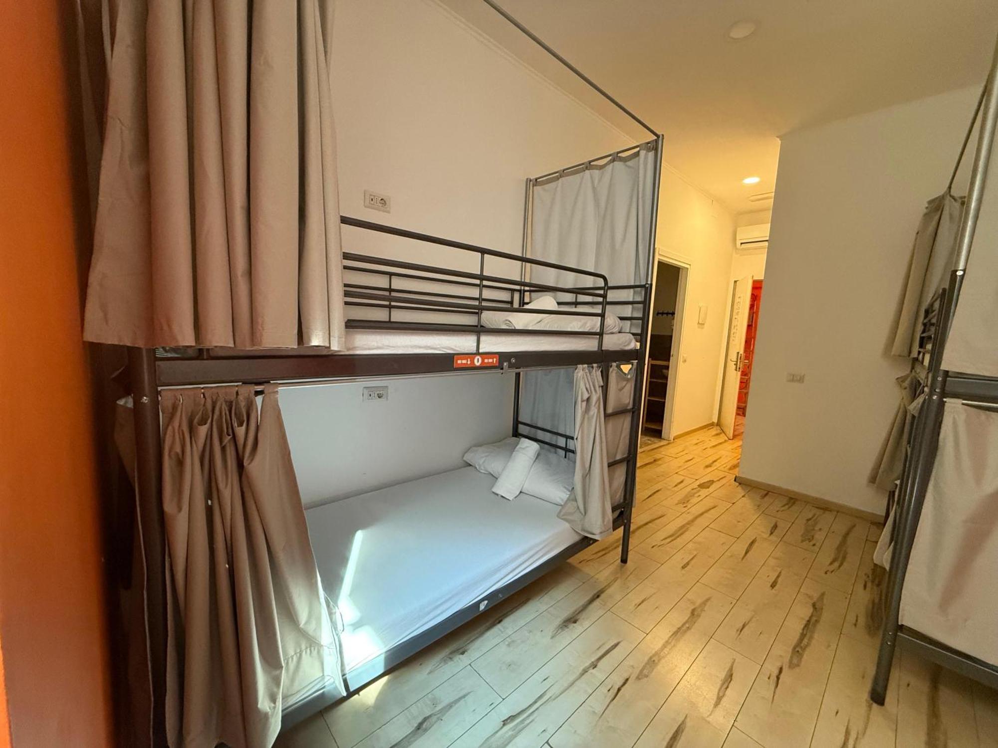 Bed 4-Bed Mixed Dormitory Room Ensuite