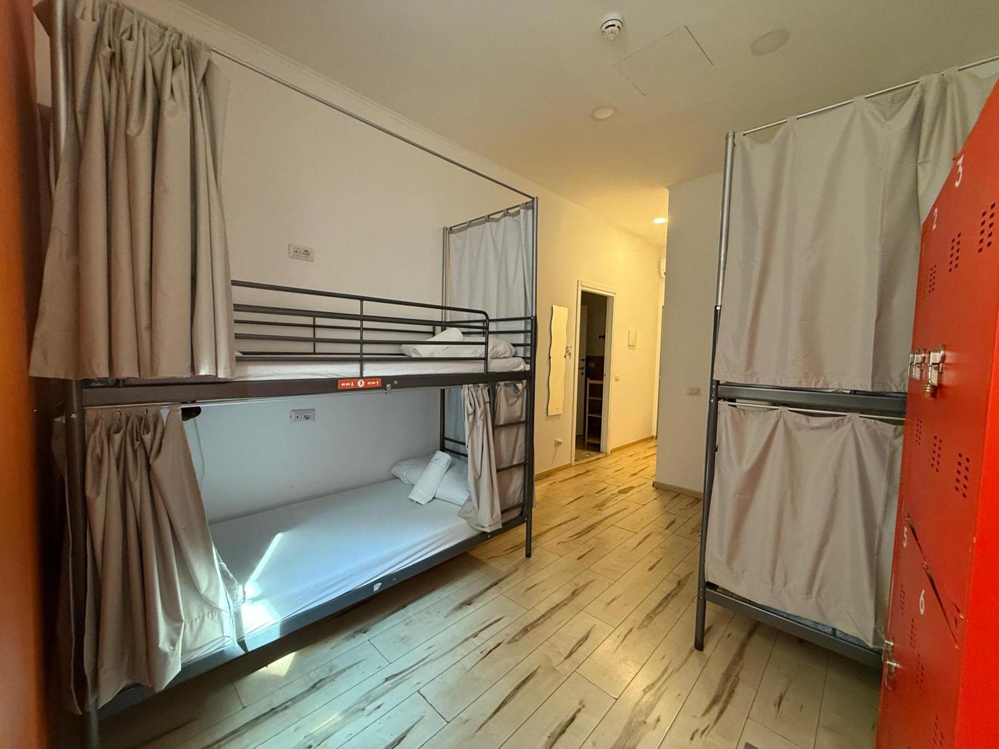 Bed 4-Bed Mixed Dormitory Room Ensuite