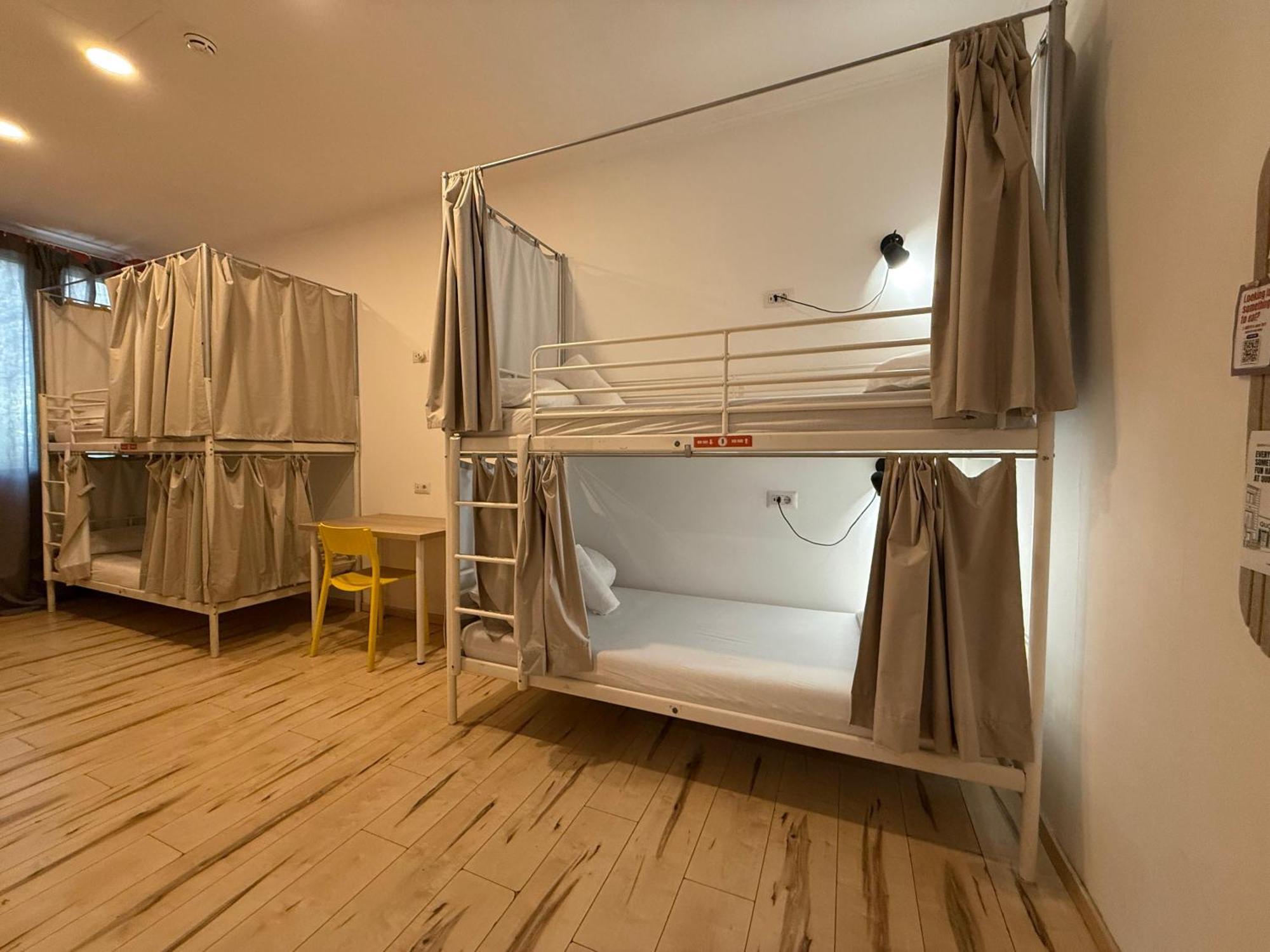 Bed 4-Bed Mixed Dormitory Room Ensuite