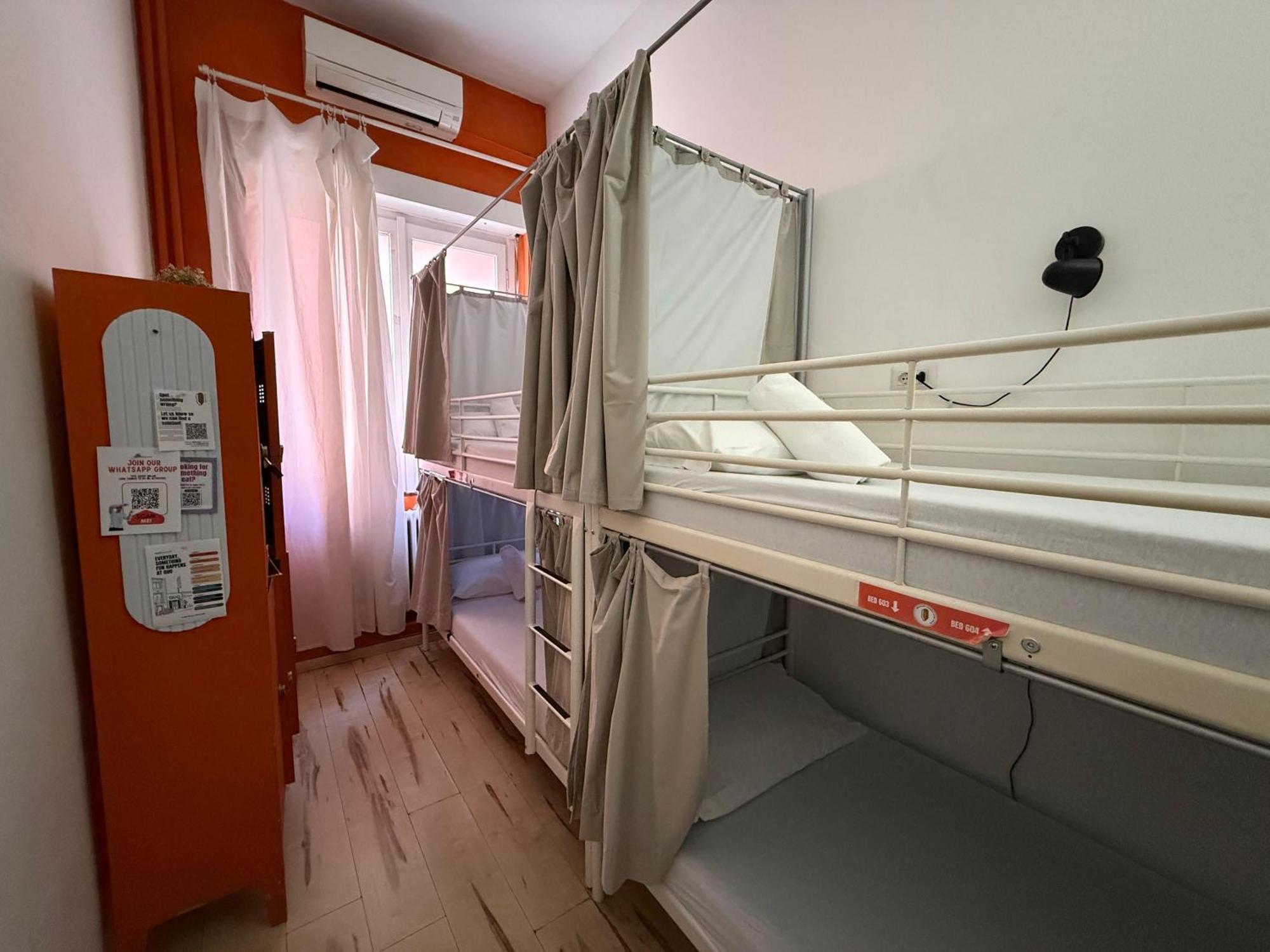 Bed 4-Bed Female Dormitory Room